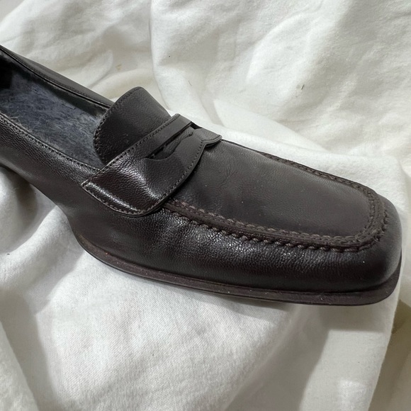 Causal Corners Flat Loafer Color Brown Size 7 1/2 M,  New Shoe Removed Peeling. - Picture 8 of 13